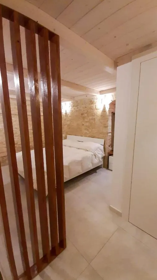 B&B il castello suite Giovinazzo 0*,